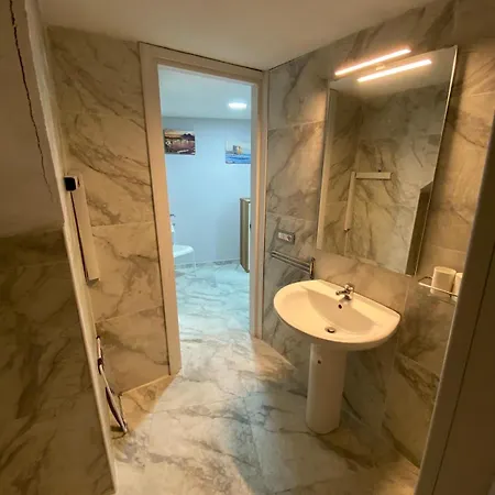 House Of Totor Neapel